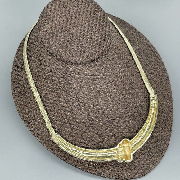 H by Halston Necklace Knot Bar Snake Chain Yellow Gold Tone 18" Magnetic Closure - Picture 5 of 12